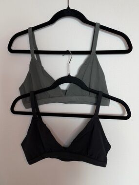 NWOT SKIMS Bundle (2) Fits Everybody Triangle Bralettes